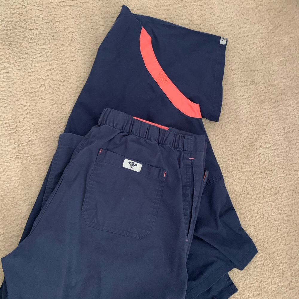 Scrub set - Picture 4 of 5